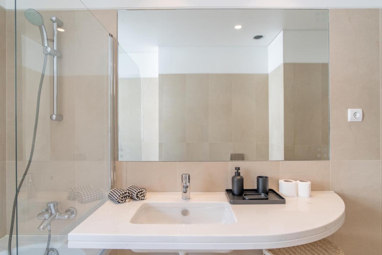 Movenpick Apartment Funchal  Bagian luar foto