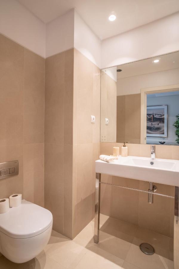 Movenpick Apartment Funchal  Bagian luar foto
